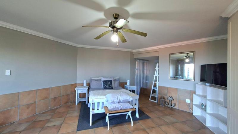 4 Bedroom Property for Sale in Avonddans Western Cape